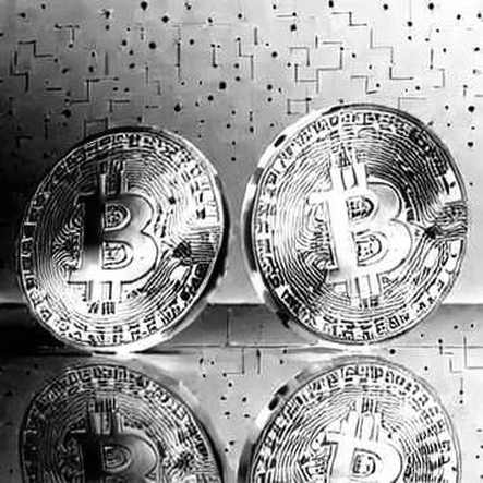 Chi phí chiến tranh Iran bất ngờ leo thang: Dữ liệu on-chain hé lộ dòng vốn crypto 'tị nạn' khổng lồ Chi phí chiến tranh Iran bất ngờ leo thang: Dữ liệu on-chain hé lộ dòng vốn crypto 'tị nạn' khổng lồ